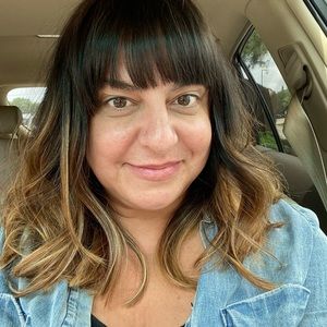 Meet your Posher, Lisa